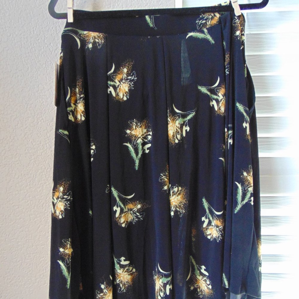 LuLaRoe Black Floral Flowy Skirt Size XL NWT